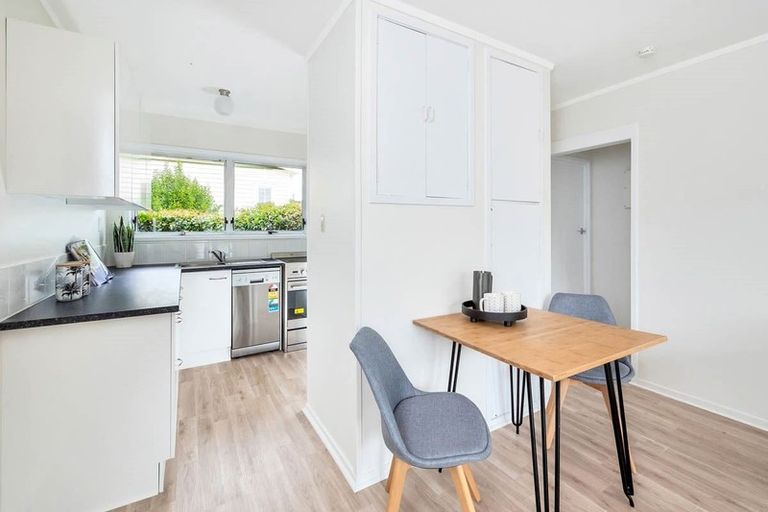 Photo of property in 3/113 Seabrook Avenue, New Lynn, Auckland, 0600