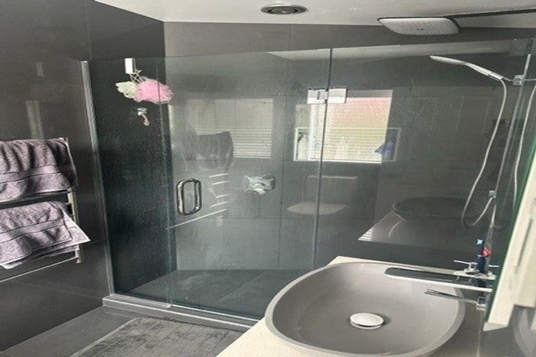 Photo of property in 19 Patons Road, Howick, Auckland, 2014