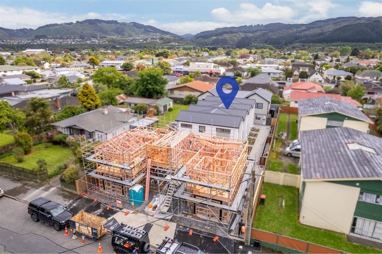 Photo of property in 4/104 Martin Street, Wallaceville, Upper Hutt, 5018