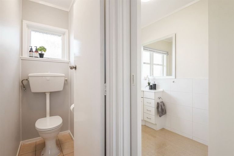 Photo of property in 3/5 Gordon Avenue, Forrest Hill, Auckland, 0620