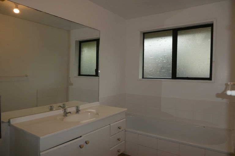 Photo of property in 17 Siska Place, Upper Riccarton, Christchurch, 8041