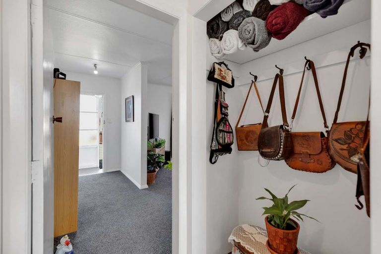 Photo of property in 6 Mahoe Place, Gonville, Whanganui, 4501