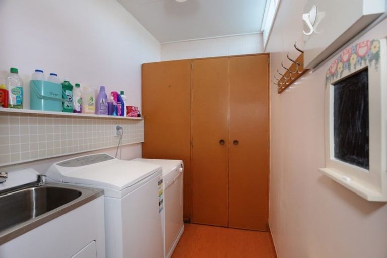 Photo of property in 13a Harris Street, Marton, 4710