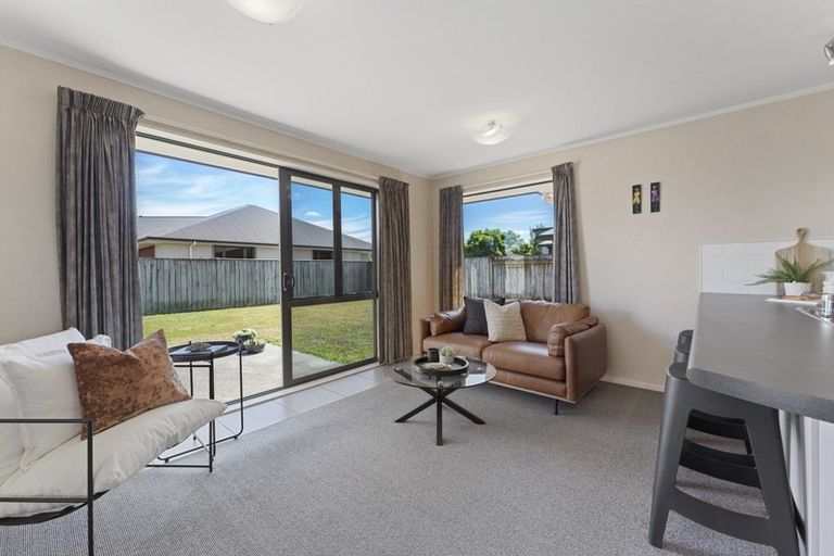 Photo of property in 17 Meridian Grove, Kelvin Grove, Palmerston North, 4414