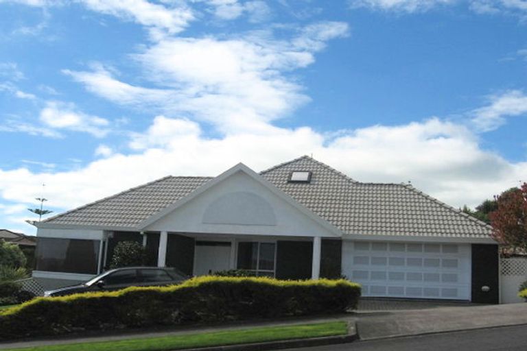 Photo of property in 9 Mccahill Views, Botany Downs, Auckland, 2010