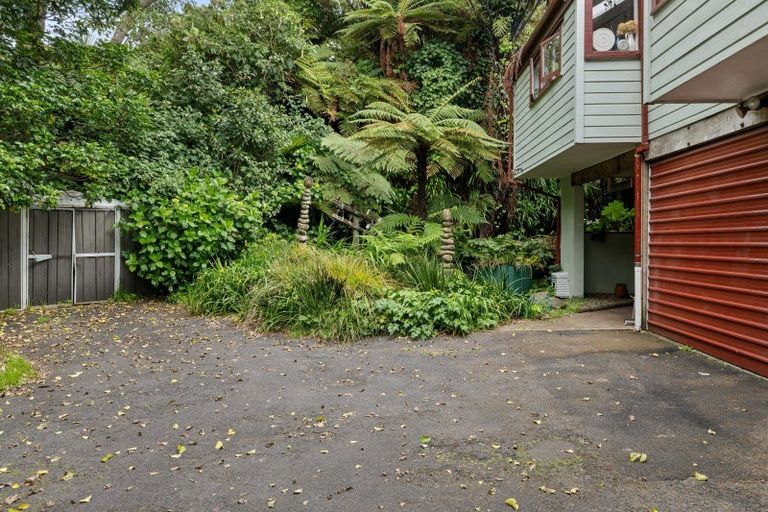 Photo of property in 75 Morley Street, New Plymouth, 4310