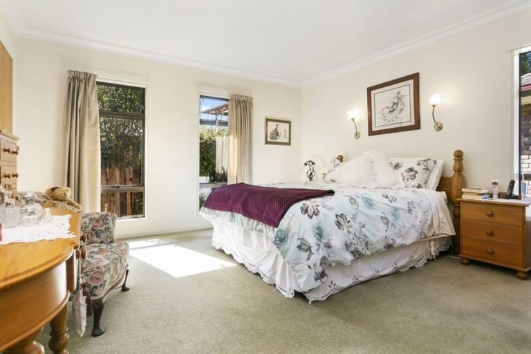 Photo of property in 164a Victoria Street, Cambridge, 3434