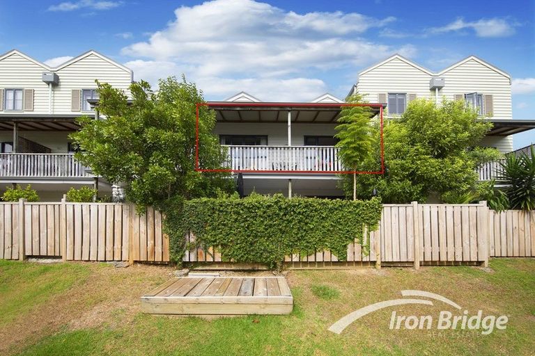 Photo of property in 19/8 Carolina Place, Albany, Auckland, 0632