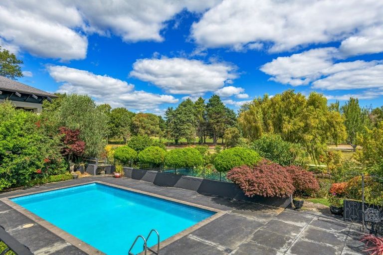 Photo of property in 33 Montgomery Terrace, Hokowhitu, Palmerston North, 4410