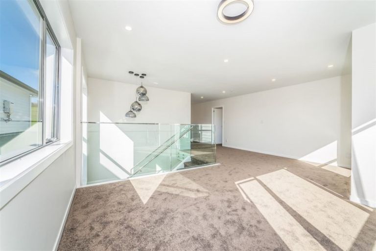 Photo of property in 7 Bight Road, Long Bay, Auckland, 0630