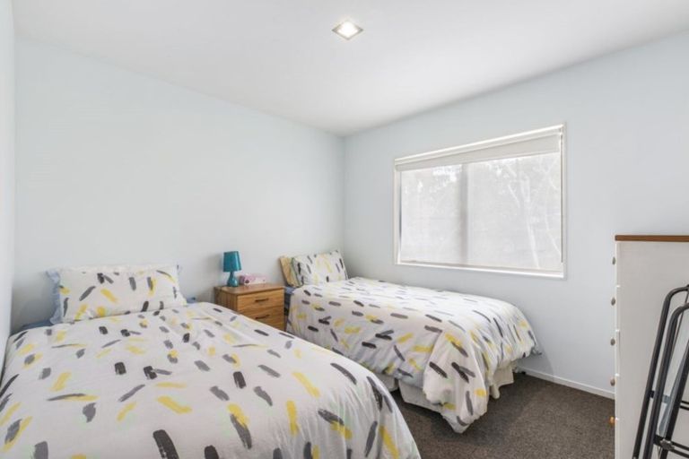 Photo of property in 5a Collingwood Road, Waiuku, 2123