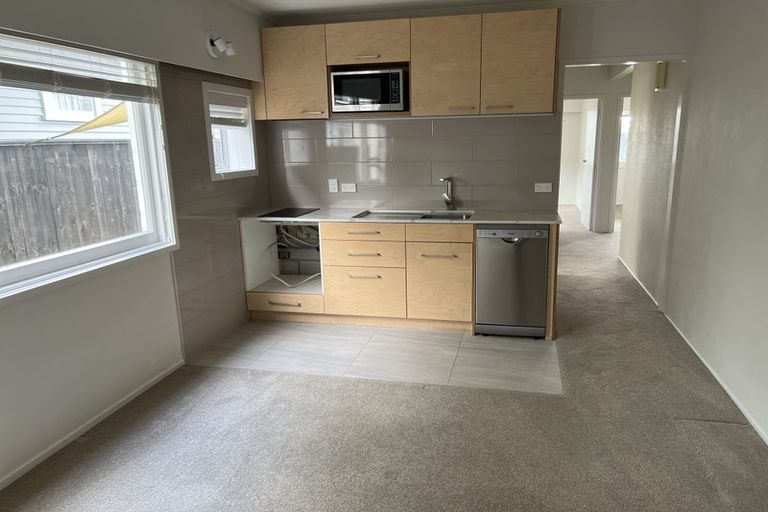 Photo of property in 80 Ngataringa Road, Devonport, Auckland, 0624