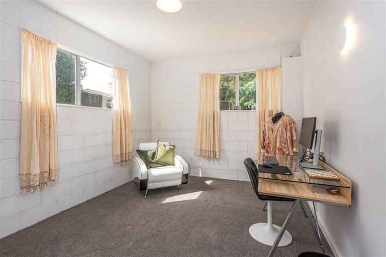 Photo of property in 6 Chilton Drive, Mairehau, Christchurch, 8052