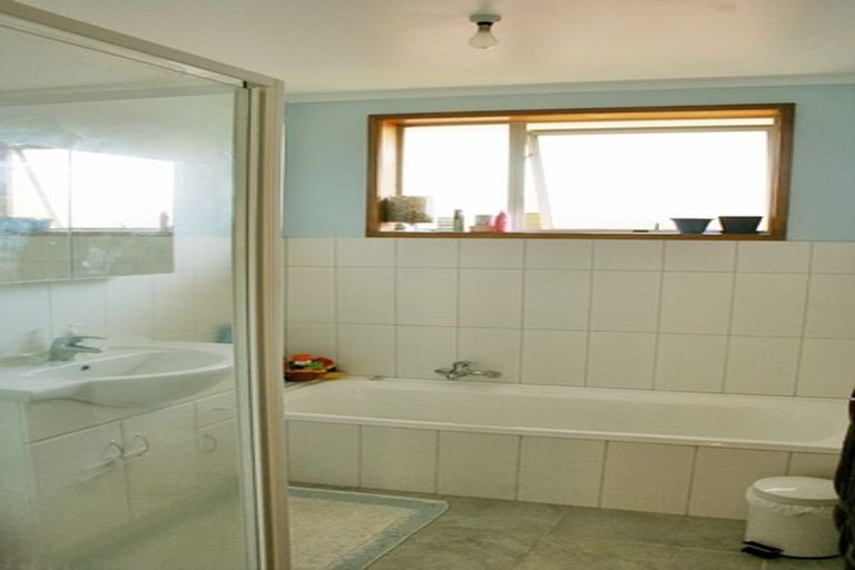 Photo of property in 1/1357 Dominion Extension, Mount Roskill, Auckland, 1041