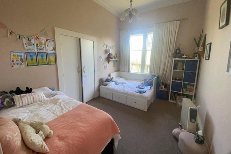 Photo of property in 17a Arataki Road, Havelock North, 4130