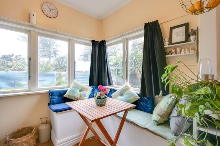 Photo of property in 92 Te Awa Avenue, Te Awa, Napier, 4110