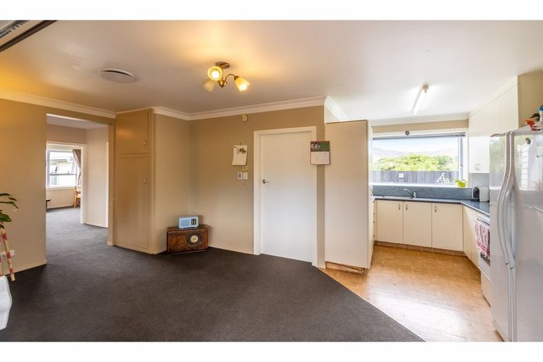 Photo of property in 32 Gould Crescent, Woolston, Christchurch, 8023