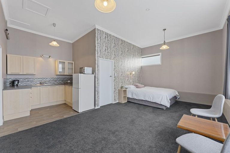 Photo of property in 22 Wellington Street, Feilding, 4702