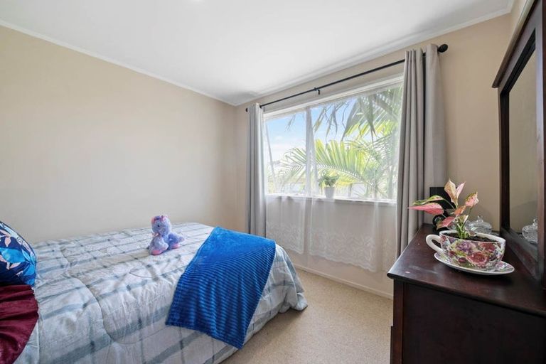 Photo of property in 8 Hyperion Drive, Randwick Park, Auckland, 2105