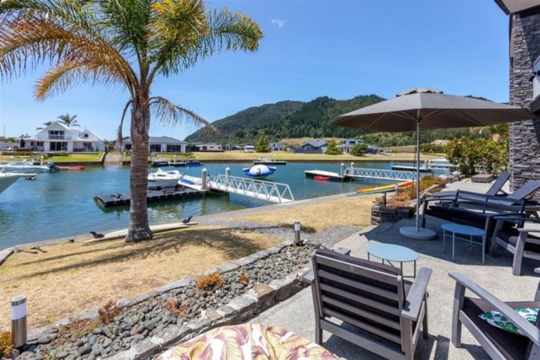 Photo of property in 160a Waterways Parade, Pauanui, Hikuai, 3579
