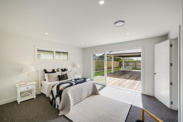 Photo of property in 12 Rich Rise, Havelock North, 4130