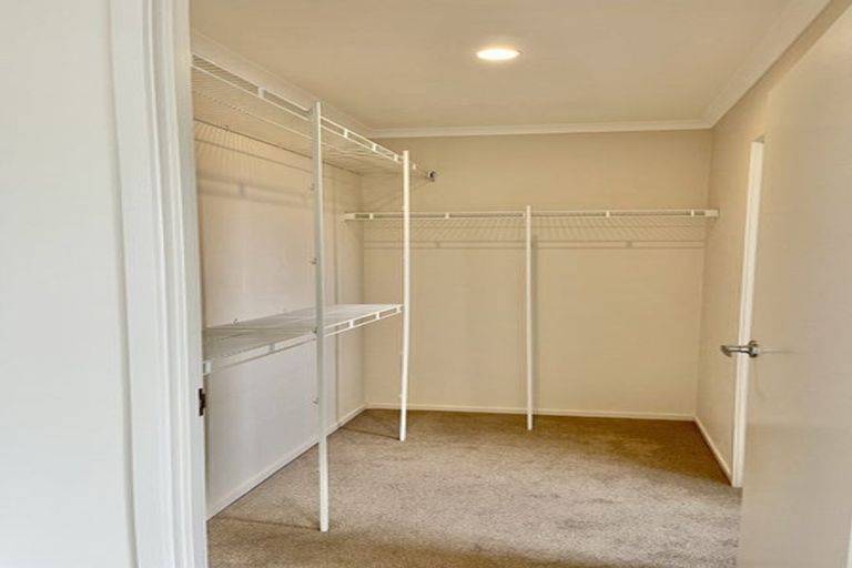 Photo of property in 18 Akeake Lane, Manurewa, Auckland, 2102