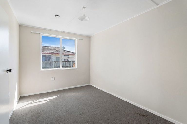 Photo of property in 59 Kuaka Crescent, Bromley, Christchurch, 8062