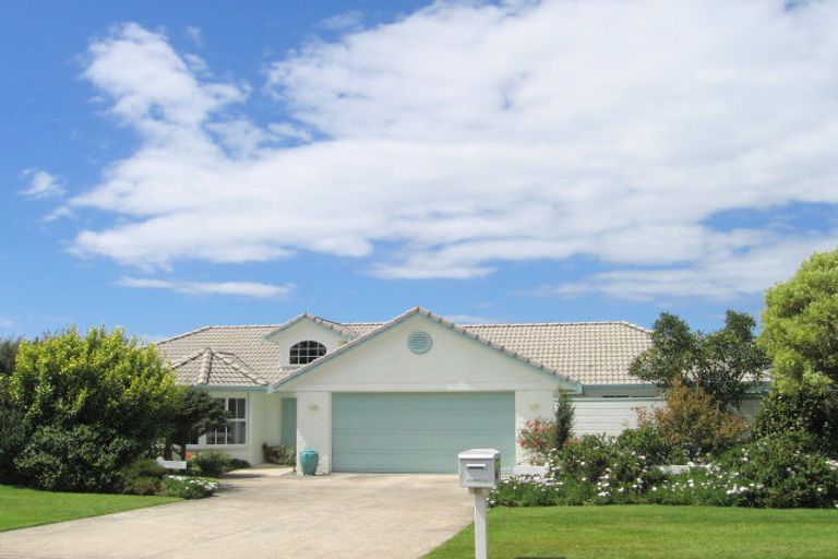 Photo of property in 64 Koutunui Road, Athenree, Katikati, 3177