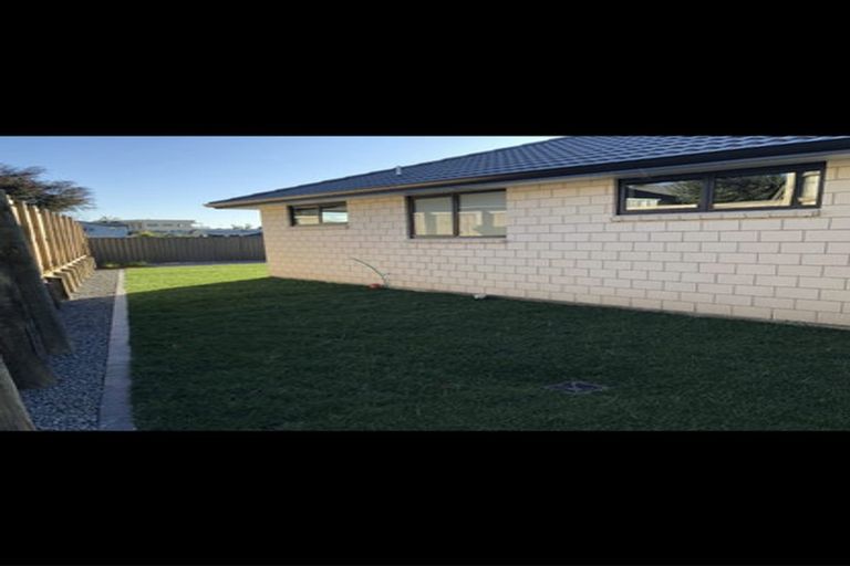 Photo of property in 7 Albatross Lane, Welcome Bay, Tauranga, 3112