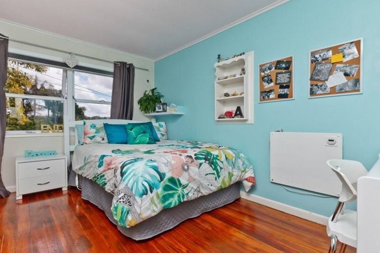 Photo of property in 20 Alexander Avenue, Torbay, Auckland, 0630