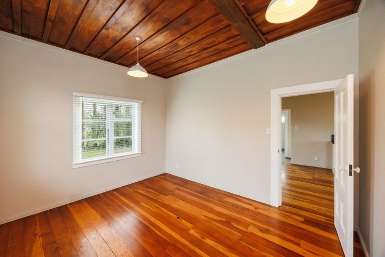 Photo of property in 916 Tennent Drive, Linton, Palmerston North, 4472