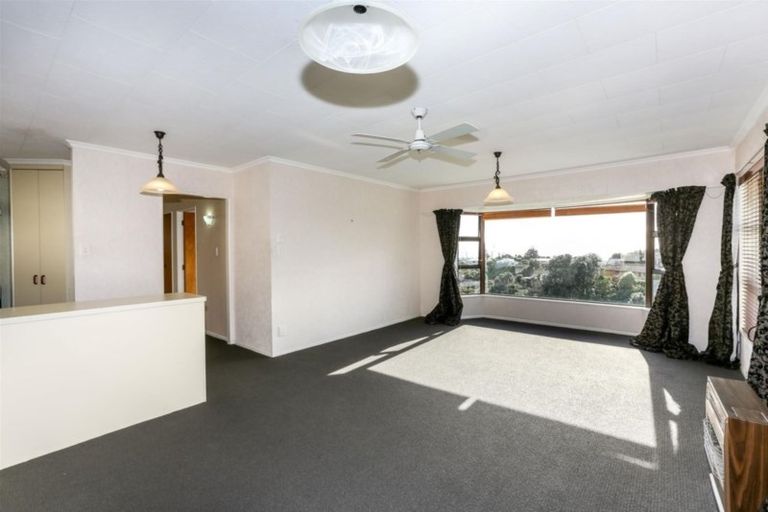 Photo of property in 1/74 South Road, Blagdon, New Plymouth, 4310