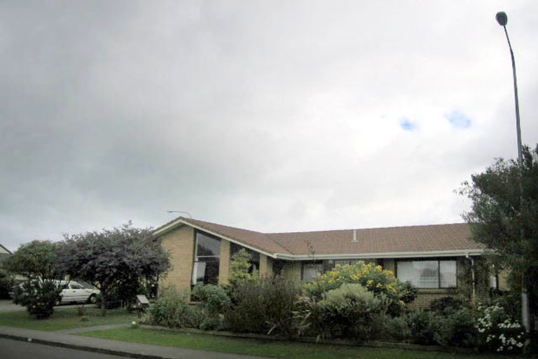 Photo of property in 1 The Avenue, Paraparaumu Beach, Paraparaumu, 5032