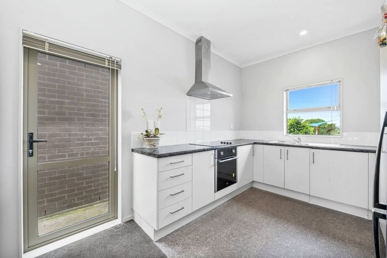 Photo of property in 48 Kaimoana Street, Weymouth, Auckland, 2103