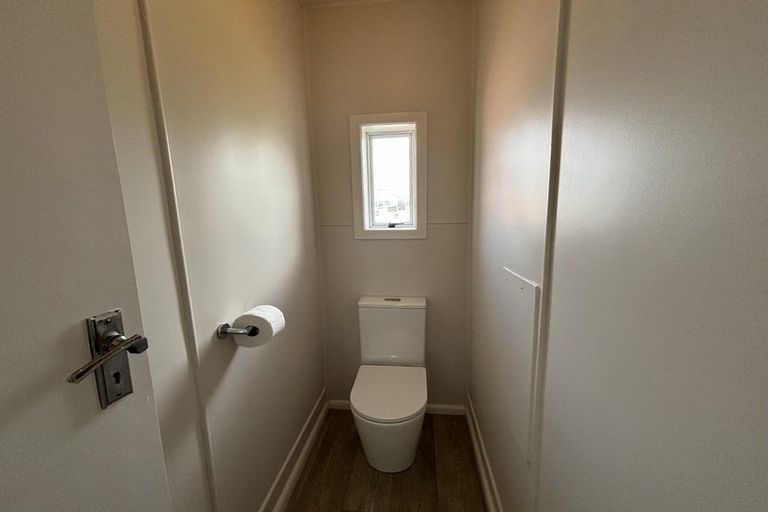 Photo of property in 6 Valley Road, Pukekohe, 2120