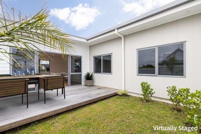 Photo of property in 102 Auckland Road, Greenmeadows, Napier, 4112