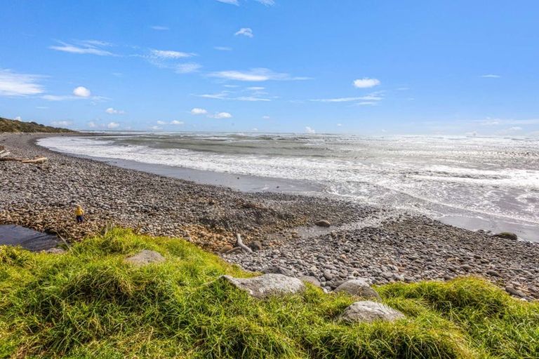 Photo of property in 205b Parklands Avenue, Bell Block, New Plymouth, 4312