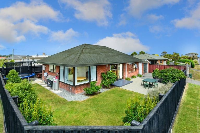 Photo of property in 85 Pacific Road, North New Brighton, Christchurch, 8083