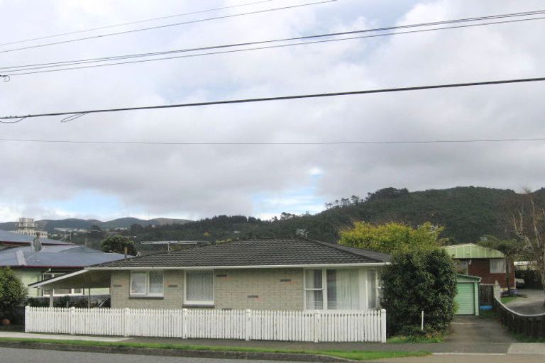 Photo of property in 1067 High Street, Taita, Lower Hutt, 5011