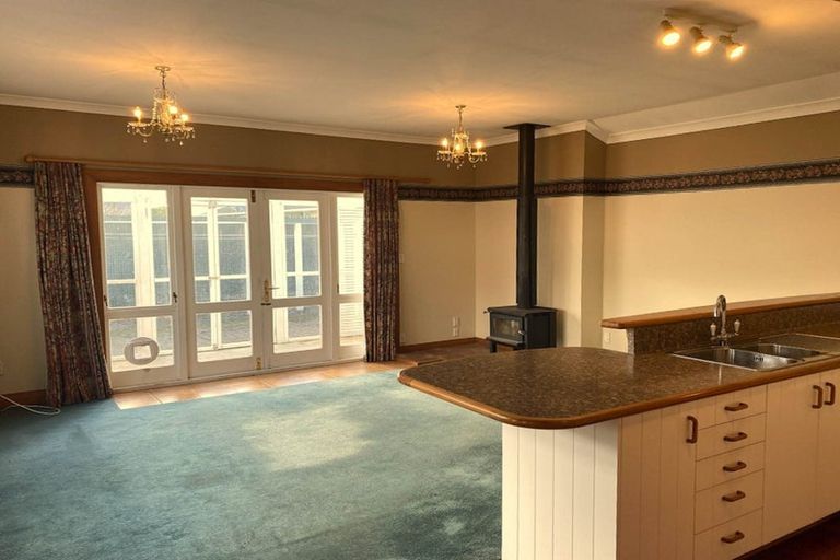 Photo of property in 9 Saint Ronans Avenue, Waterloo, Lower Hutt, 5011