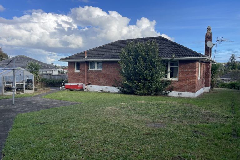 Photo of property in 8 Kohekohe Street, New Lynn, Auckland, 0600