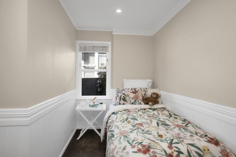 Photo of property in 118 Owhiro Bay Parade, Owhiro Bay, Wellington, 6023