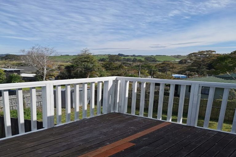 Photo of property in 8a Cornel Circle, Snells Beach, 0920