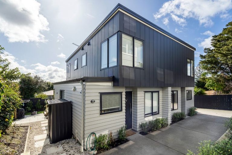 Photo of property in 5c Nea Place, Hillcrest, Auckland, 0627