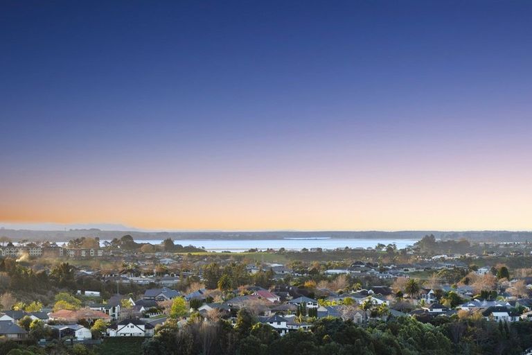 Photo of property in 16 La Colina Place, Bethlehem, Tauranga, 3110