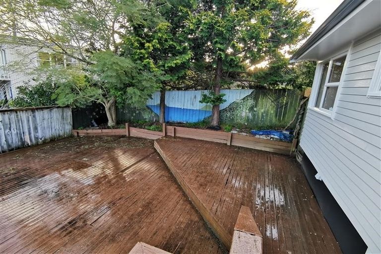 Photo of property in 11 Freyberg Place, Howick, Auckland, 2014