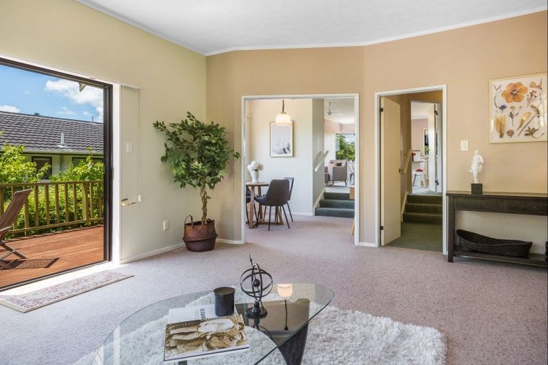 Photo of property in 35 Shackle Lane, Whitby, Porirua, 5024