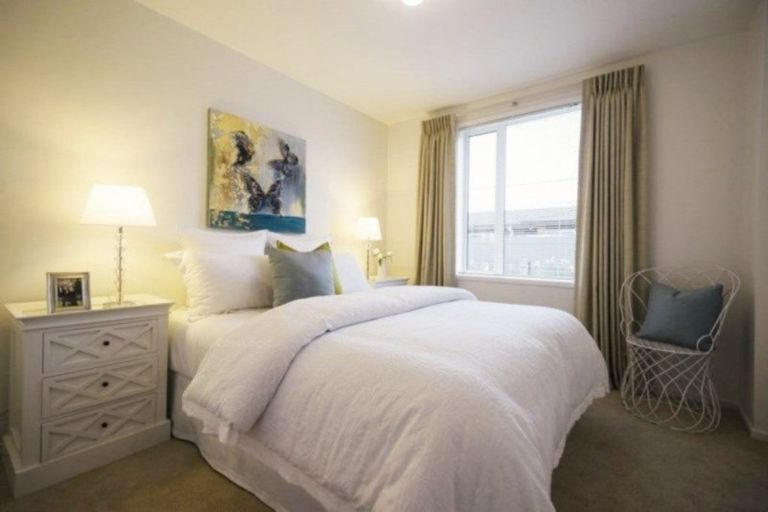 Photo of property in 2/100 Edinburgh Street, Pukekohe, 2120