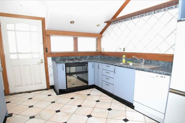 Photo of property in 5 Hanson Street, Mount Cook, Wellington, 6021