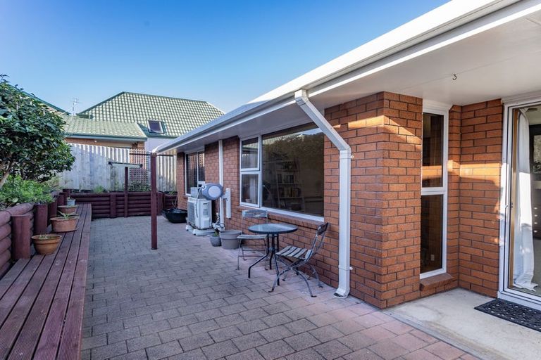 Photo of property in 106 Hawke Street, New Brighton, Christchurch, 8083